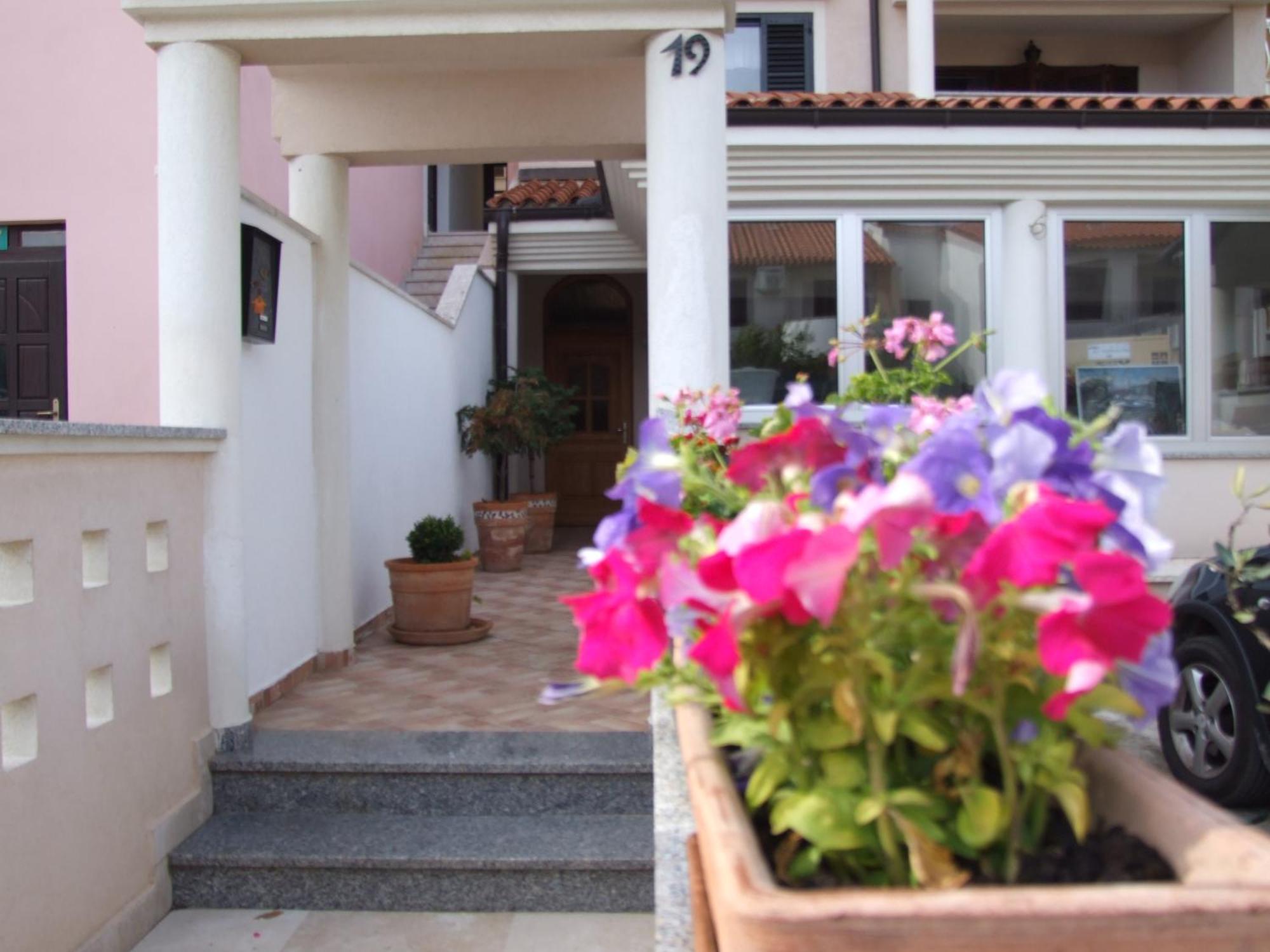Krajcer Apartments Πούλα Εξωτερικό φωτογραφία